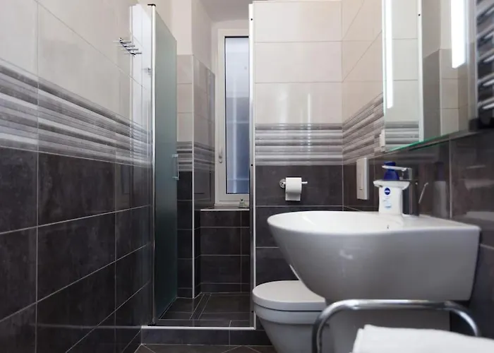 Redcoral-apartment In Center